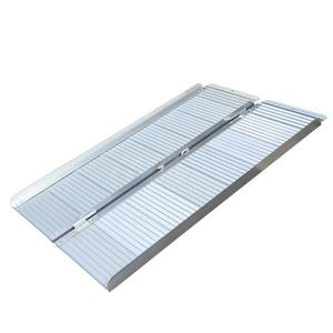 Rampe pliante manuelle en aluminium pour personnes âgées et handicapées, facile à utiliser pour l'extérieur et les soins à domicile - Product Image 4