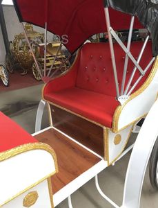 Buggy victoriano de boda de 220V tirado por <span class=keywords><strong>caballos</strong></span>, elegante carruaje de <span class=keywords><strong>caballos</strong></span> para ocasiones especiales y camiones de comida - Product Image 6