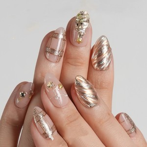 Navidad diseño personalizado medio almendra <span class=keywords><strong>uñas</strong></span> precio al por mayor <span class=keywords><strong>uñas</strong></span> artificiales falsas fábrica hecha a mano elegante <span class=keywords><strong>moda</strong></span> <span class=keywords><strong>uñas</strong></span> postizas - Product Image 1