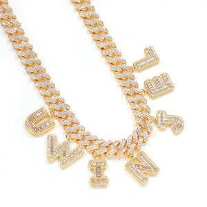 Collier Baguette personnalisé avec lettres, 10 pièces en zircon cubique, chaîne de nom, bijoux de rappeur - Product Image 4