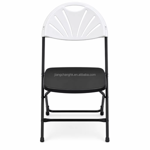 Chaise pliante en plastique blanc à dossier éventail, durable et économique, pour événements et locations de fêtes, vente en gros de mobilier d'extérieur - Product Image 2