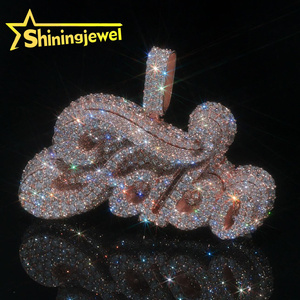 <span class=keywords><strong>Pendentif</strong></span> Lettre Personnalisé Professionnel 2,5 Pouces en <span class=keywords><strong>Argent</strong></span> <span class=keywords><strong>Massif</strong></span> 925, Sertie de Moissanite et de Pierres Brillantes - Product Image 1