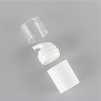 Flacons pompe sans air vides pour sérum, lotion, crème de soin de la peau, forme ovale, corps blanc, bouchon transparent, 50 ml, 100 ml, logo personnalisé