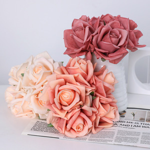 Bouquet de roses artificielles Greenway en soie, aspect réaliste, pour mariage, accessoires décoratifs, toucher hydratant, noué à la main - Product Image 1