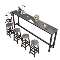 Ensemble table et chaises murales modernes en bois massif et structure en fer pour usage commercial, idéal pour balcon, salon de thé, ou espaces étroits (table longue à bord fin)