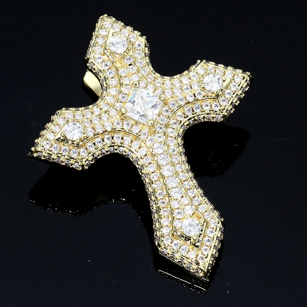 Colgantes cruzados de collar de diamantes personalizados de zirconia cúbica chapada en oro de 14K y 18k de alta calidad
