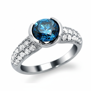 Bague de fiançailles en or blanc 14 carats avec diamant bleu véritable traité de 1,50 carat, taille brillant, sertissage à griffes, micro-incrustation, style classique - Product Image 2