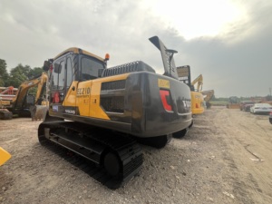 Excavateur Volvo EC210 d'occasion VOLVO EC210 240 460 Volvo Penta Moteur et pompe Composants du noyau inclus - Product Image 3