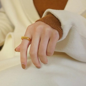 Anillo de Acero Inoxidable Liso y Delgado de 4mm, Moderno, Sencillo y Versátil, para Hombre y Mujer, Venta Caliente 2024 - Product Image 5