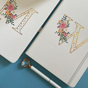 สมุดบันทึกนักเรียนดีไซน์ทันสมัย หนังเทียม ปรับแต่งได้ 26 ตั<span class=keywords><strong>ว</strong></span>อักษร สมุดบันทึก<span class=keywords><strong>ว</strong></span>างแผนเ<span class=keywords><strong>ว</strong></span>ลา - Product Image 1