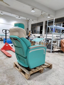 Nouveaux sièges de van électriques inclinables en cuir de luxe VIP, table rotative à 270 degrés, chauffage et ventilation pour MPV Sprinter - Product Image 3