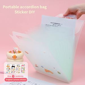 Carpeta de Archivos de PP con Diseño de Dibujos Animados Originales, Bolsa Organizadora Expandible para Estudiantes con Botón a Presión - Product Image 2