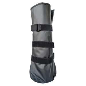 Bota de remojo para herraduras, bolsa de tratamiento terapéutico, base de 20 cm, altura de 49 cm, material de PVC, para el tratamiento de pezuñas de caballos - Product Image 1