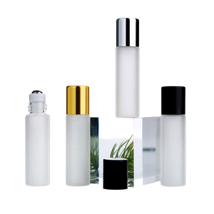 Kasia 10ml Roll-on de parfum en verre dépoli avec billes en verre/acier, lisse, anti-fuite, lavable, réutilisable, rechargeable, avec bouchon à vis pour huiles essentielles - Product Image 1