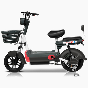 Scooter elettrico cinquanta chilometri di autonomia, 5 minuti di cambio batteria, dimensioni compatte ideale per commissioni Last-Minute - Product Image 3