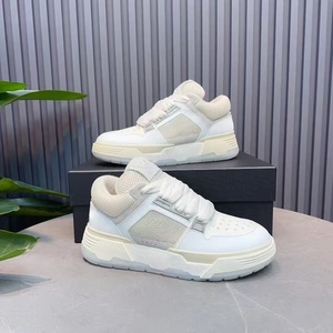 Chaussures décontractées à plateforme de style streetwear américain, tendance, de haute qualité et luxueuses, adaptées aux hommes et aux femmes. - Product Image 3