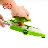 Mandoline à légumes multifonctionnelle en acier inoxydable à lames réglables manuellement pour usage quotidien – Vente en gros