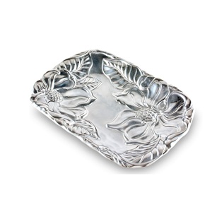 Plateau de service en aluminium au design floral Vaisselle élégante pour mariage et fête Idéal pour servir des collations au café et les ventes à l'exportation - Product Image 1