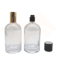 Soldes : Flacon de parfum en verre transparent à épaules rondes, base épaisse, rechargeable, atomiseur à brume fine avec capuchon gris mat, 30ml 50ml 100ml