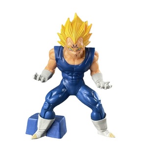 Figurine de collection en PVC de la série Studio Version, modèle à assembler - Product Image 1