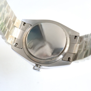 El Reloj Clásico de Alta Gama, con Piedras Blancas Naturales de Primera Calidad y Efecto Luminoso, Reloj Mecánico - Product Image 5