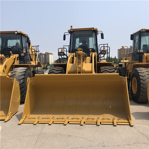 Chargeuse sur pneus CAT 966H d'occasion de grande taille pour la construction minière et le transport de sable et de terre - Product Image 6