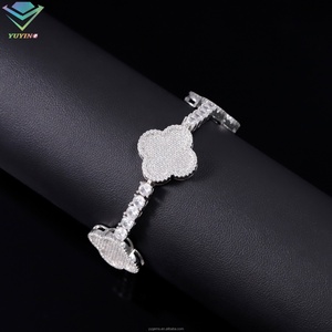 Nueva Cadena Cubana de Moda con Trébol, Plata 925, Dijes de Trébol de Moissanita, Cadena Cubana de Moda, Pulsera para Hombre - Product Image 3