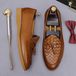 2026 New Men's Best-selling <b>Wash</b> Retro-style Loafers Men Slip-on Leather Casual Shoes Men Abrasion Resistance Driving Shoes - Product Image 3