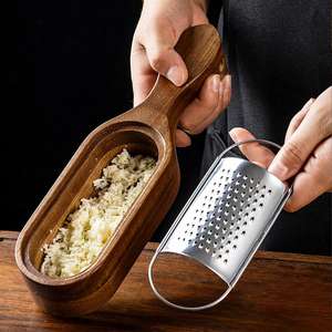 Cuillère à fromage <span class=keywords><strong>parmesan</strong></span> en acier inoxydable personnalisée <span class=keywords><strong>râpe</strong></span> à manche en bois conteneur <span class=keywords><strong>râpe</strong></span> à fromage <span class=keywords><strong>boîte</strong></span> pour légumes zesteur de pommes de terre - Product Image 3
