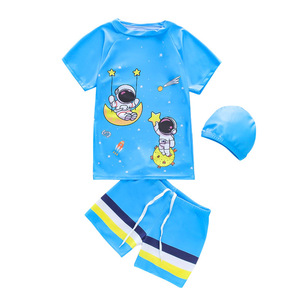 Traje de Baño de Dos Piezas para Niños, Secado Rápido, Estampado de Astronauta Azul, 3-7 Años - Product Image 2
