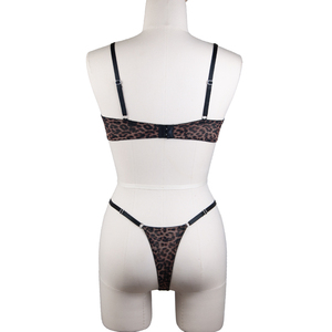 Set Lingerie Donna Moderno con Reggiseno in Rete a Fantasia Animale, Coppe Push-up e Perizoma Cut-out, Dettagli in Pizzo e Stampa Ghepardo - Product Image 4