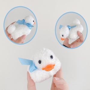 Estuche para Auriculares con Diseño de Pato Blanco de Peluche, Creativo y Adorable, Compatible con Pro3, Inalámbrico, Resistente a Caídas, Carcasa Suave, Gran Venta - Product Image 4