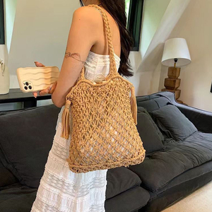 Bolso <span class=keywords><strong>de</strong></span> mano <span class=keywords><strong>de</strong></span> <span class=keywords><strong>ganchillo</strong></span> <span class=keywords><strong>de</strong></span> algodón con borlas, nuevo y moderno, para verano, con dos asas, portátil, <span class=keywords><strong>de</strong></span> malla, para mujer, para la playa y vacaciones, venta al por mayor - Product Image 6
