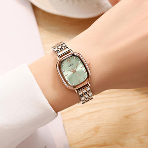 Nuevo reloj para mujer de tamaño pequeño, forma ovalada con diamantes, dos tonos de oro, acero inoxidable, resistente al agua, reloj de cuarzo para estudiantes. - Product Image 2