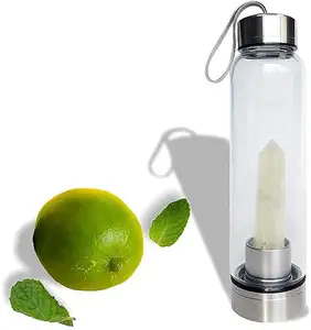 ワンドタンブルストーン付きの癒しのエネルギークリスタルガラスウォーターボトル