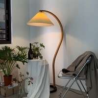 Haute Qualité Designer Décoratif Moderne Hôtel Salon Coin Debout Industriel Vintage Nordique Bois Led Lampadaires