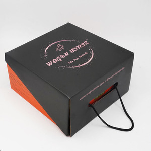 Scatole per Spedizione di Vestiti e Scarpe, Scatole Regalo in Cartone Ondulato con Logo Personalizzato, Nastro, Laminazione Opaca, Goffratura, Ecologiche - Product Image 5