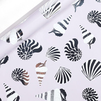 Valentijn cadeaupapier, glanzende metallic folie, oceaanelementen, dagelijkse cadeaudoos