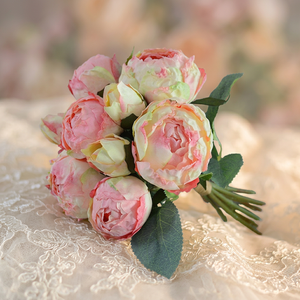 Bouquet di 9 Rose in Seta Fatte a Mano, <span class=keywords><strong>Rosa</strong></span>/Rosso, Fiori Artificiali per Matrimoni, Decorazioni per la Casa, Vendita all'Ingrosso - Product Image 1