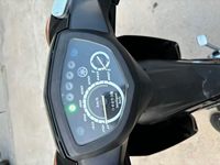 Motocyclette de rue à essence 150cc d'origine chinoise avec une vitesse maximale supérieure à 80 km/h, d'occasion