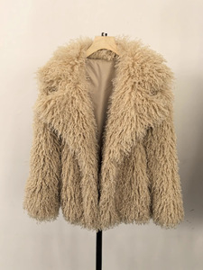 <span class=keywords><strong>Manteau</strong></span> <span class=keywords><strong>mi</strong></span>-<span class=keywords><strong>long</strong></span> en fausse fourrure de style hivernal, <span class=keywords><strong>couleur</strong></span> <span class=keywords><strong>camel</strong></span>, avec col - Product Image 6