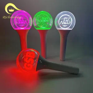 Japan Op Maat Gemaakte Led K-Pop Lichtstok Korea Light Stick Laser Gegraveerd 3d Logo Acryl Knipperlicht Stick