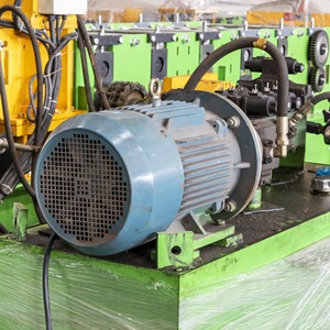 Macchinario Automatico Kr18 per la Produzione di Tegole, Formatrice per Coperture Metalliche a Giunti Verticali con Motore da 7,5KW ad Alta Velocità - Product Image 5