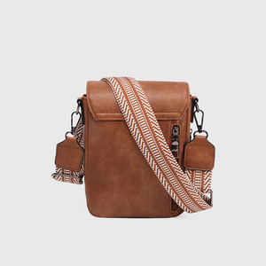 Women's PU Brown Retro <b>Mini</b> Crossbody Bag Commute Fashion Versatile Wide Strap Small Square Bag - Product Image 3