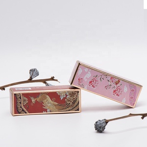 Boîte de maquillage comprenant du brillant à lèvres - <span class=keywords><strong>Emballage</strong></span> personnalisé pour un ensemble de maquillage complet pour le visage - Product Image 1