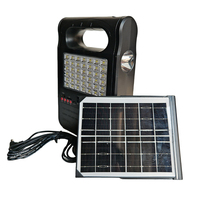 Lampe solaire multifonctionnelle pour la maison, pratique et utile, peut être utilisée comme une batterie externe portable, adaptée à un usage domestique.