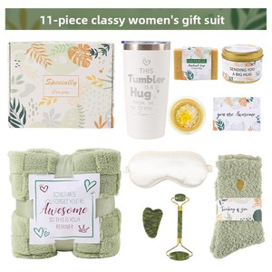 Coffret Cadeau Spa de Luxe <span class=keywords><strong>pour</strong></span> Femme : <span class=keywords><strong>Kit</strong></span> de Relaxation et Soin Personnel avec Couverture, Gobelet, Bougie et Masque <span class=keywords><strong>pour</strong></span> les Yeux – Un Câlin dans une Boîte <span class=keywords><strong>pour</strong></span> Anniversaire et Noël - Product Image 3