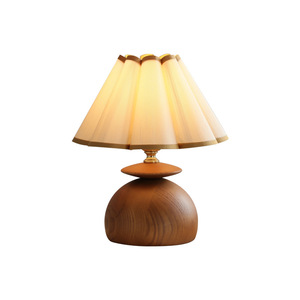 Lampe de chevet vintage française de style Chabi, en bois massif, pour chambre à coucher, bureau, ambiance rétro américaine, éclairage haut de gamme - Product Image 5