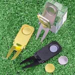 Herramienta de Reparación de Divots de Golf de Aleación de Zinc, Soporte Magnético para Cigarros y Pelotas, Horquilla para Putting, Limpiador de Ranuras, Accesorio para Marcar, Modelo WL 244 - Product Image 4