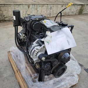 Original Cummins QSB6.7 Diesel Motor 210HP China DCEC Cummins QSB6.7-C210 QSB6.7 Engine Assembly for Hyundai Excavator - Product Image 2